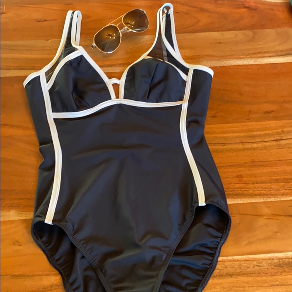 🔥$5🔥 Fantasizer Suit - Black and white